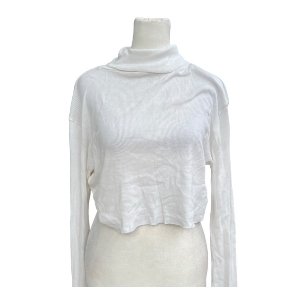 ETERNE Cropped Ribbed Turtleneck Top Sz M - Picture 7 of 11